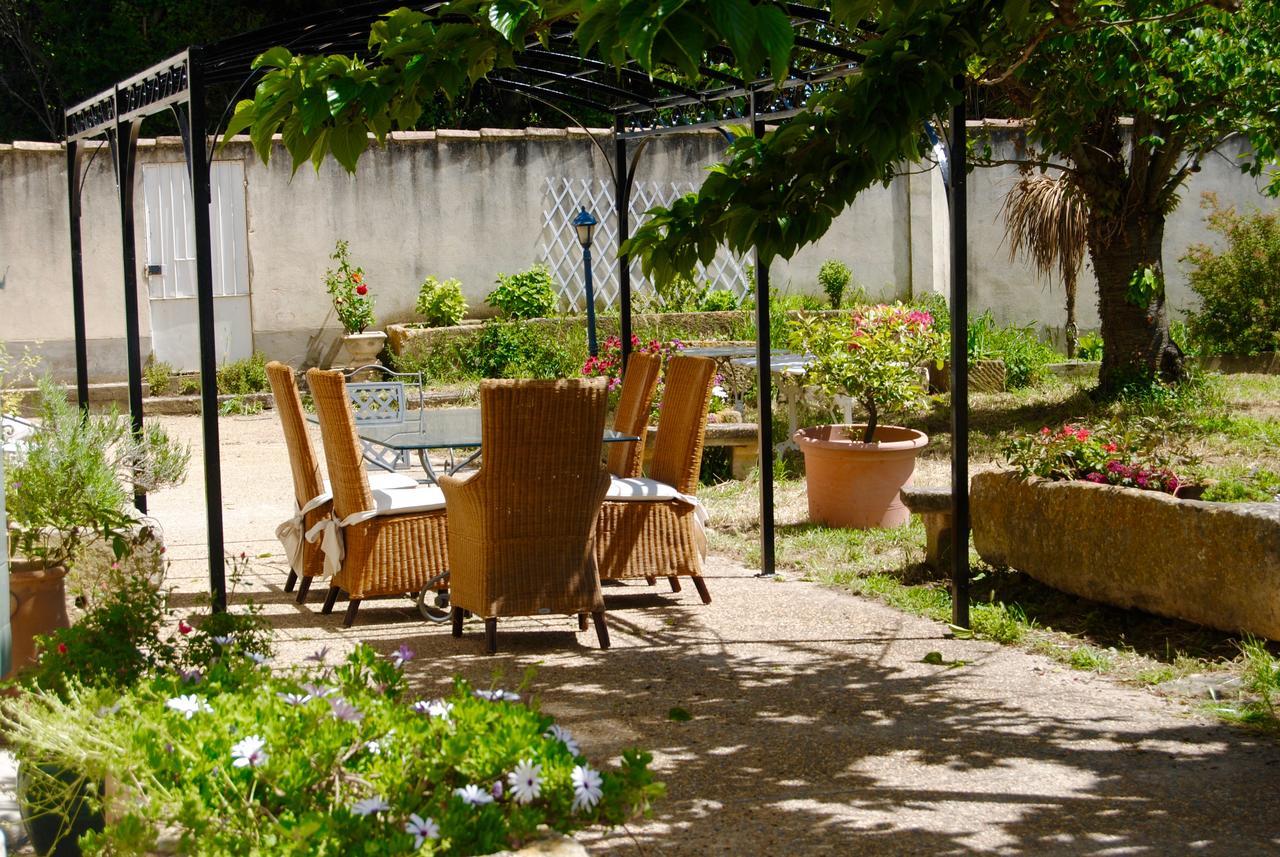Le Mas Marguerite Arlés Exterior foto
