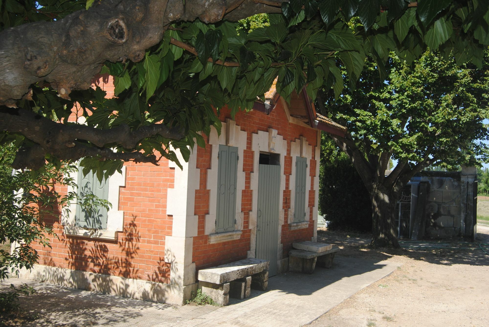 Le Mas Marguerite Arlés Exterior foto